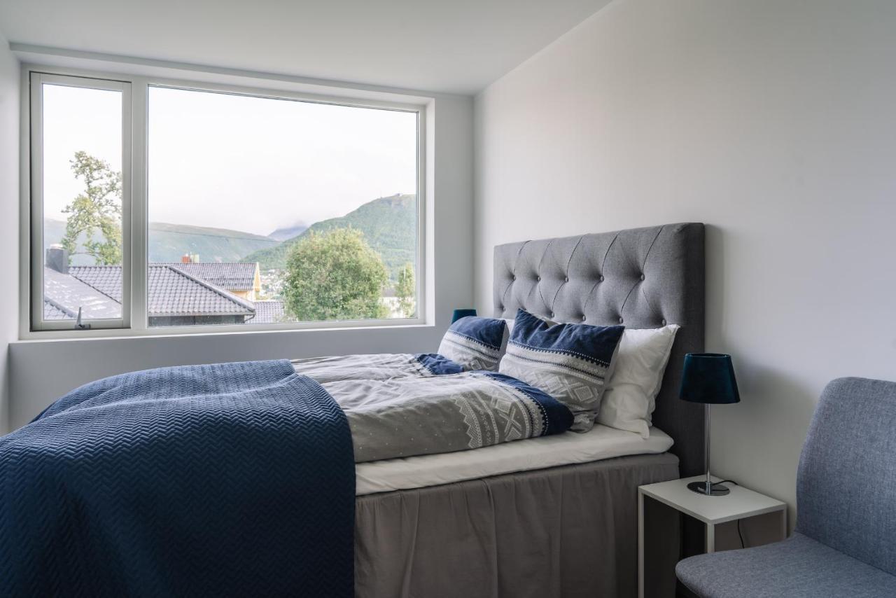 Modern Villas In Plush Town Tromso Exterior photo